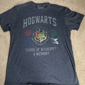 Hogwarts gray tshirt